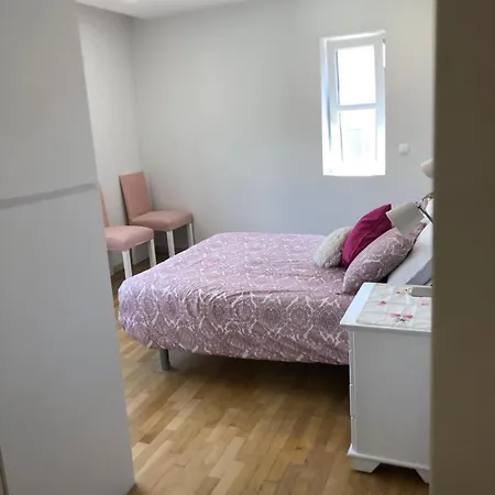 Esposende Central Room Homestay